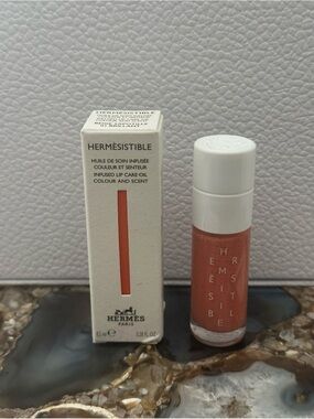 HERMES INFUSED LIP OIL -  01 Beige Sapotille.